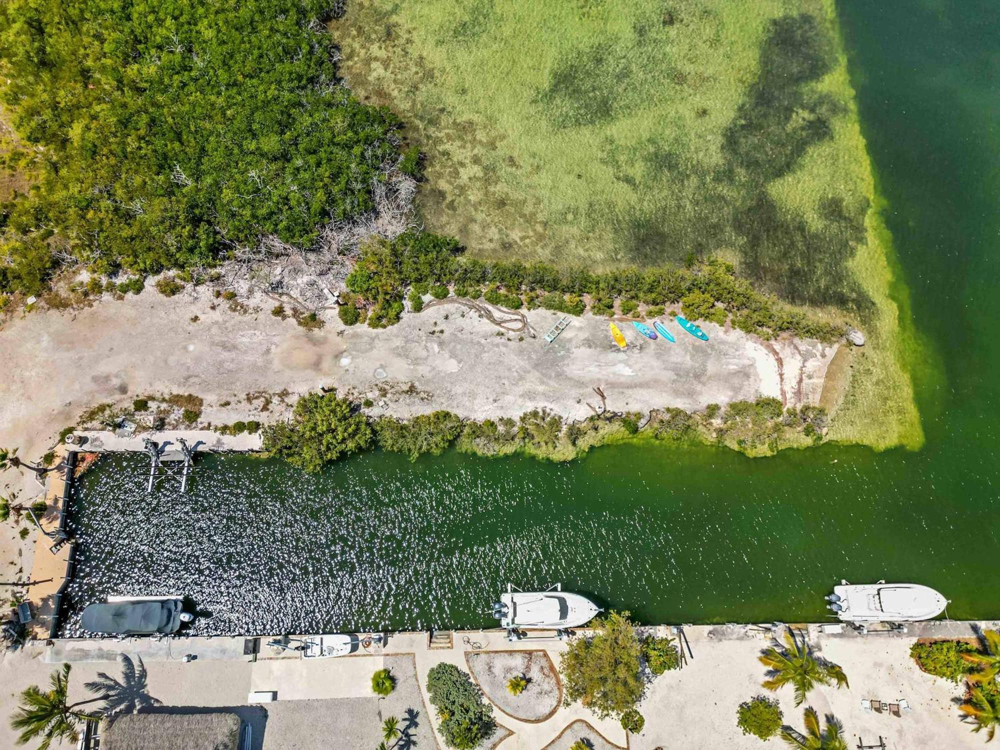 Star Room At Barnacle Resort Big Pine Key Exterior photo